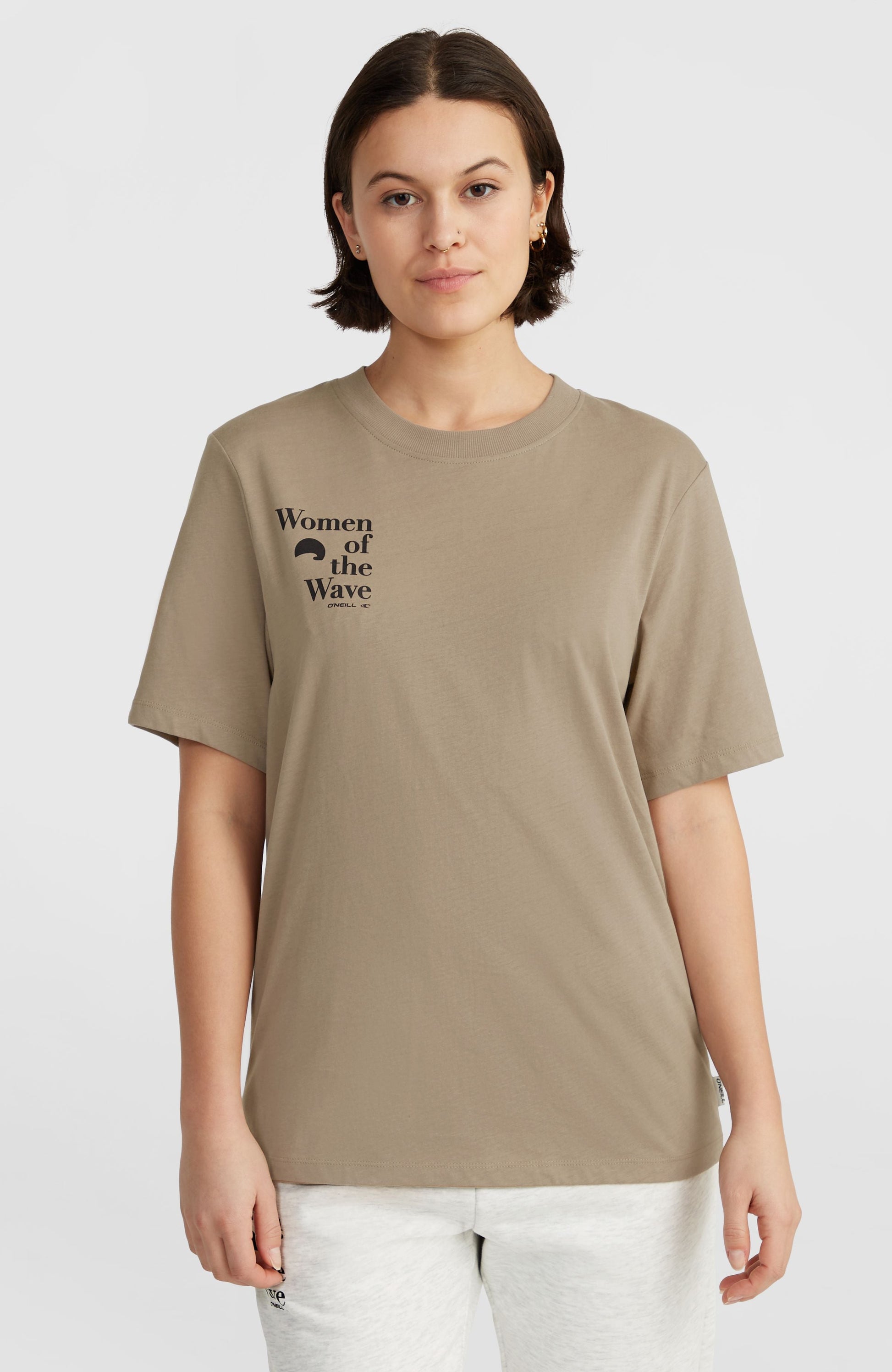 Women of the Wave T-Shirt Women Concrete