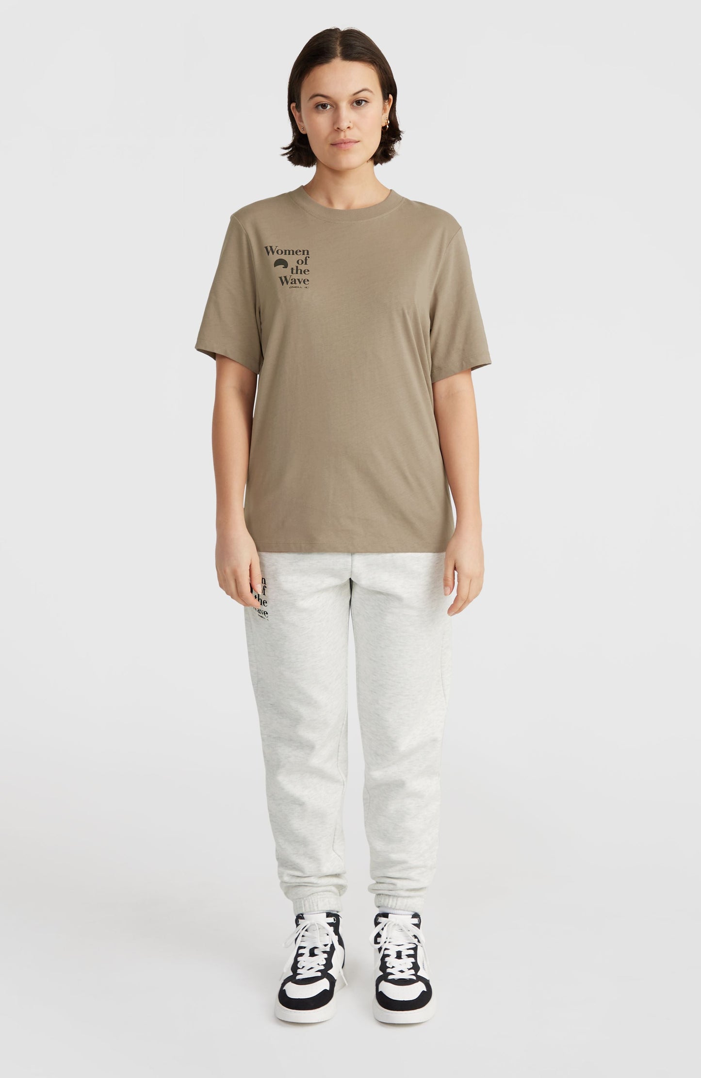 Women of the Wave T-Shirt Women Concrete