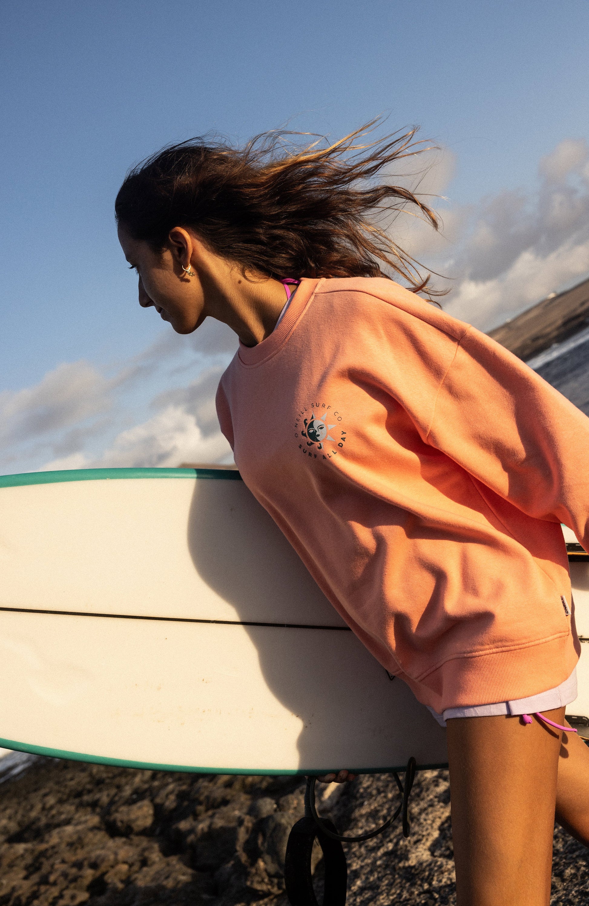 Summer Musthave Crewneck Sweatshirt Women Funky Peach