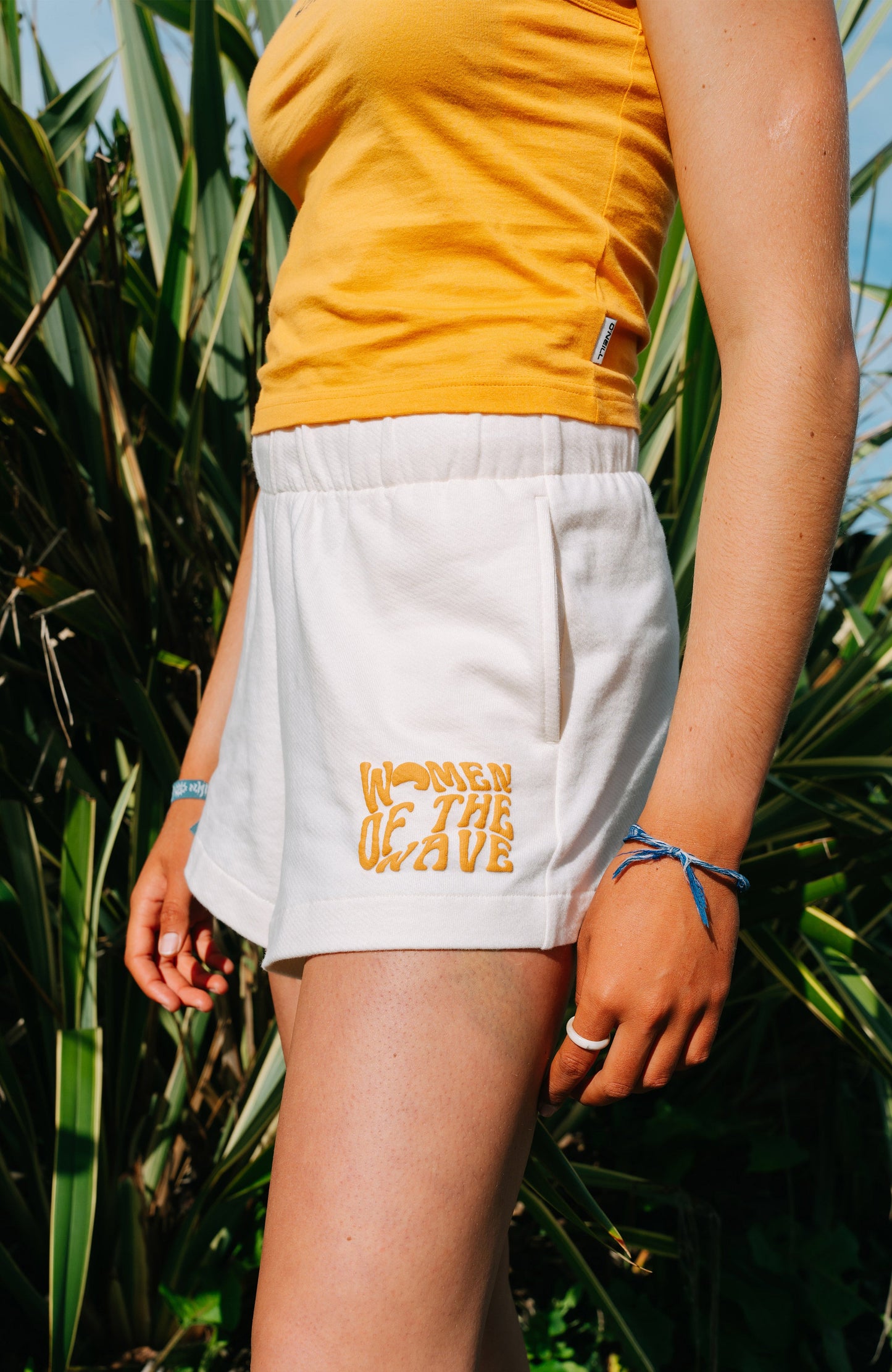 Women of the Wave Sweatshorts Women Dusty Vanilla