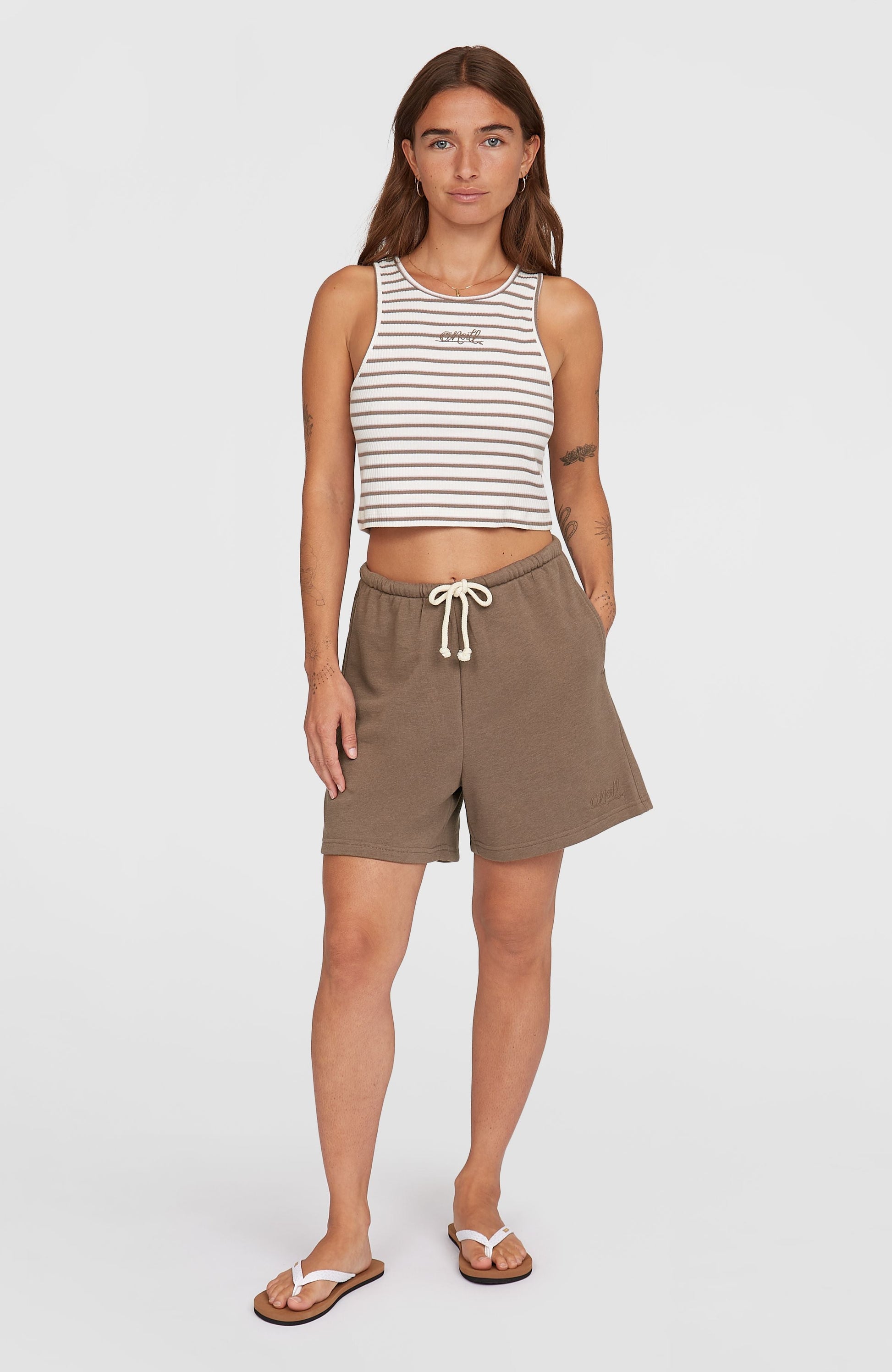 Essentials O'Neill Script Sweatshorts Women Pure Cashmere