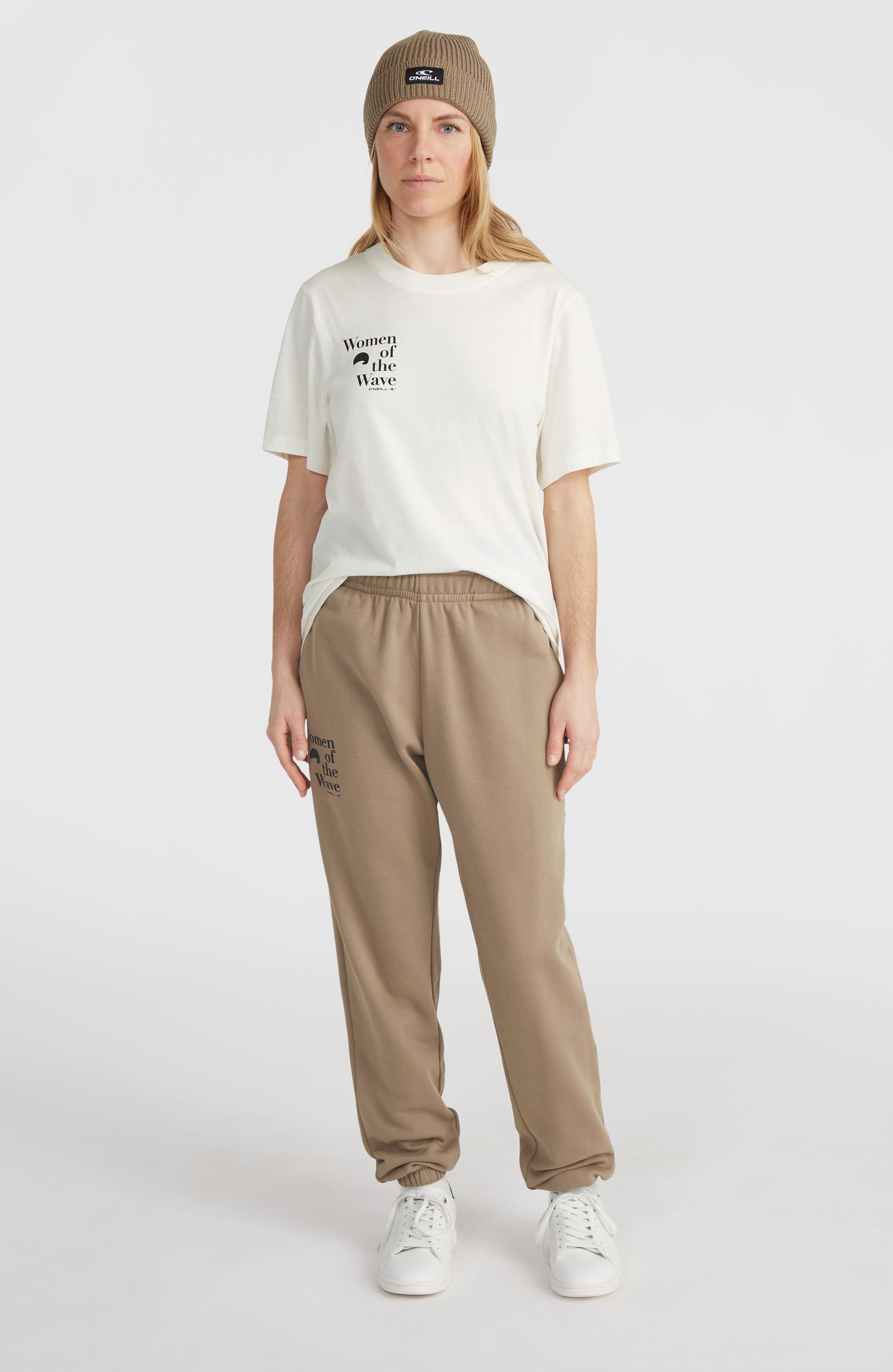 Women of the Wave Sweatpants Women Concrete