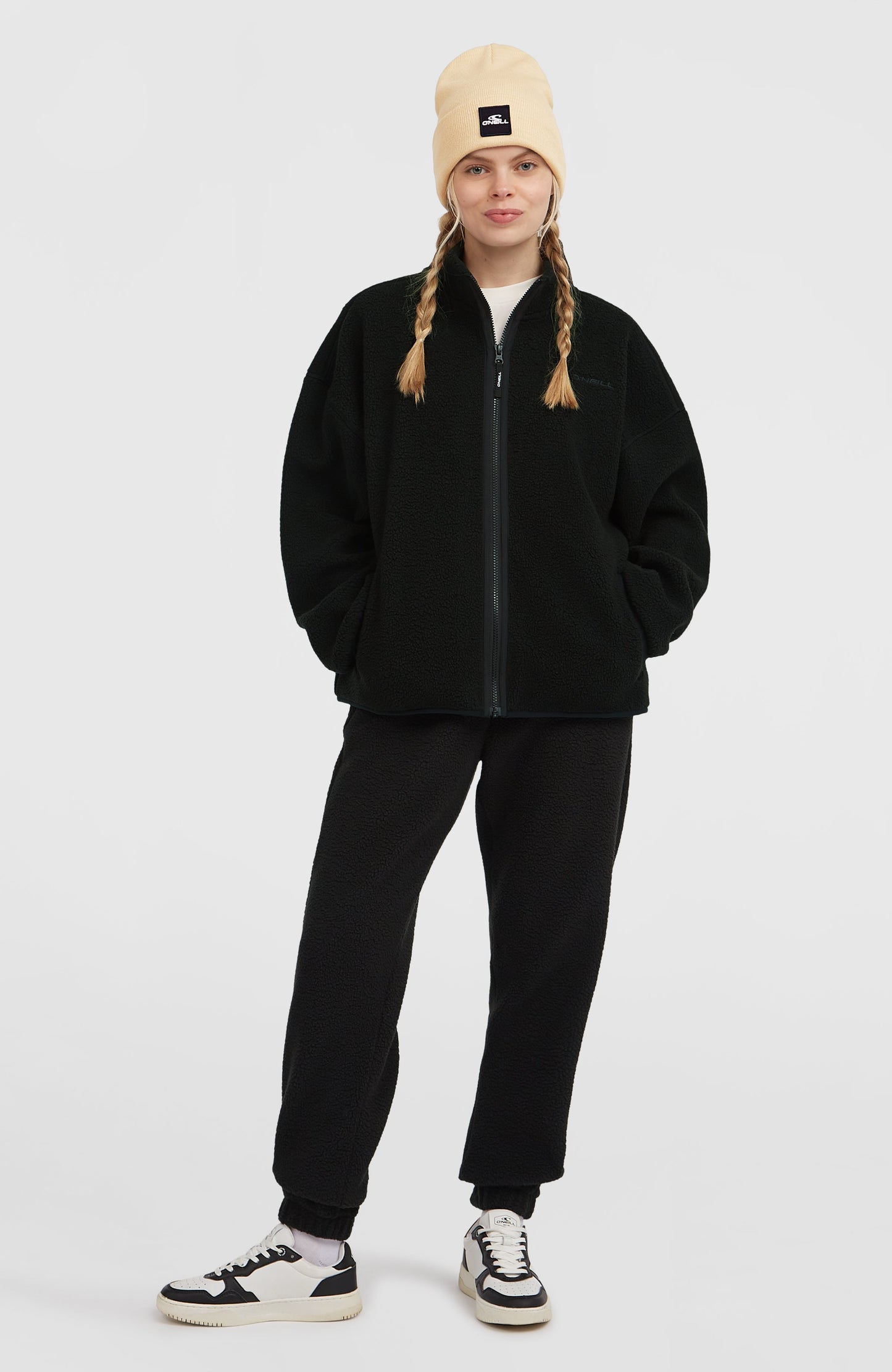 Must-Have High-Pile Sweatpants Women Black Out