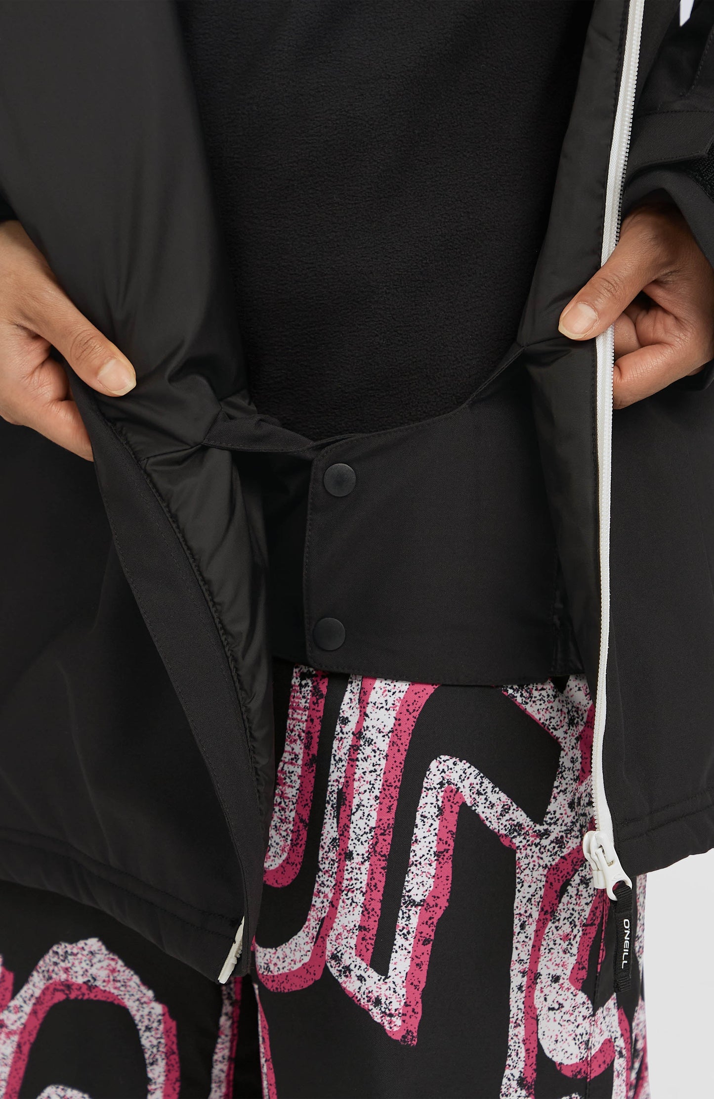 FWC'Play Asymmetric Snow Jacket Women Black Out Colour Block