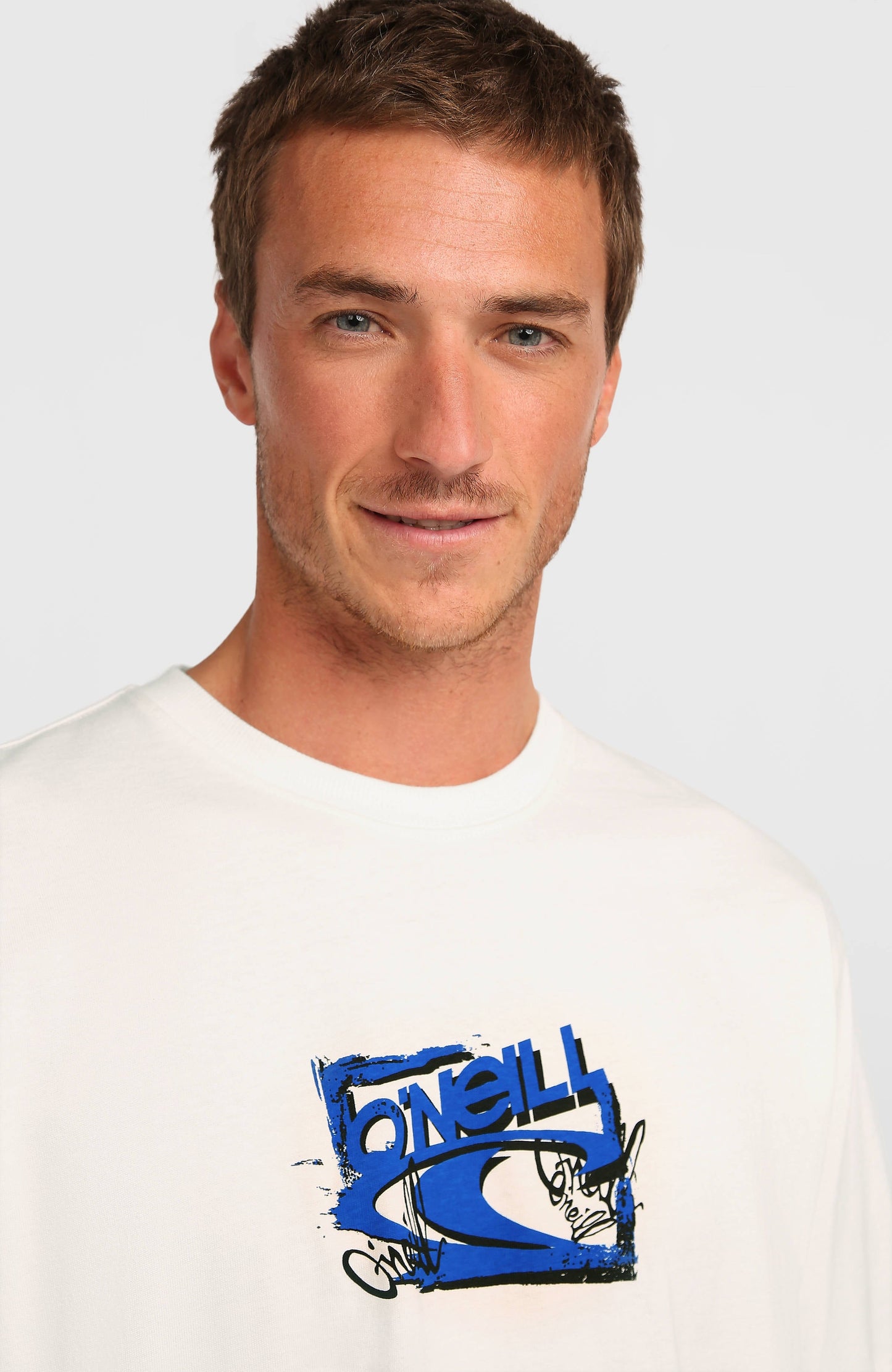 Essentials 90s Logo T-Shirt Men Snow White