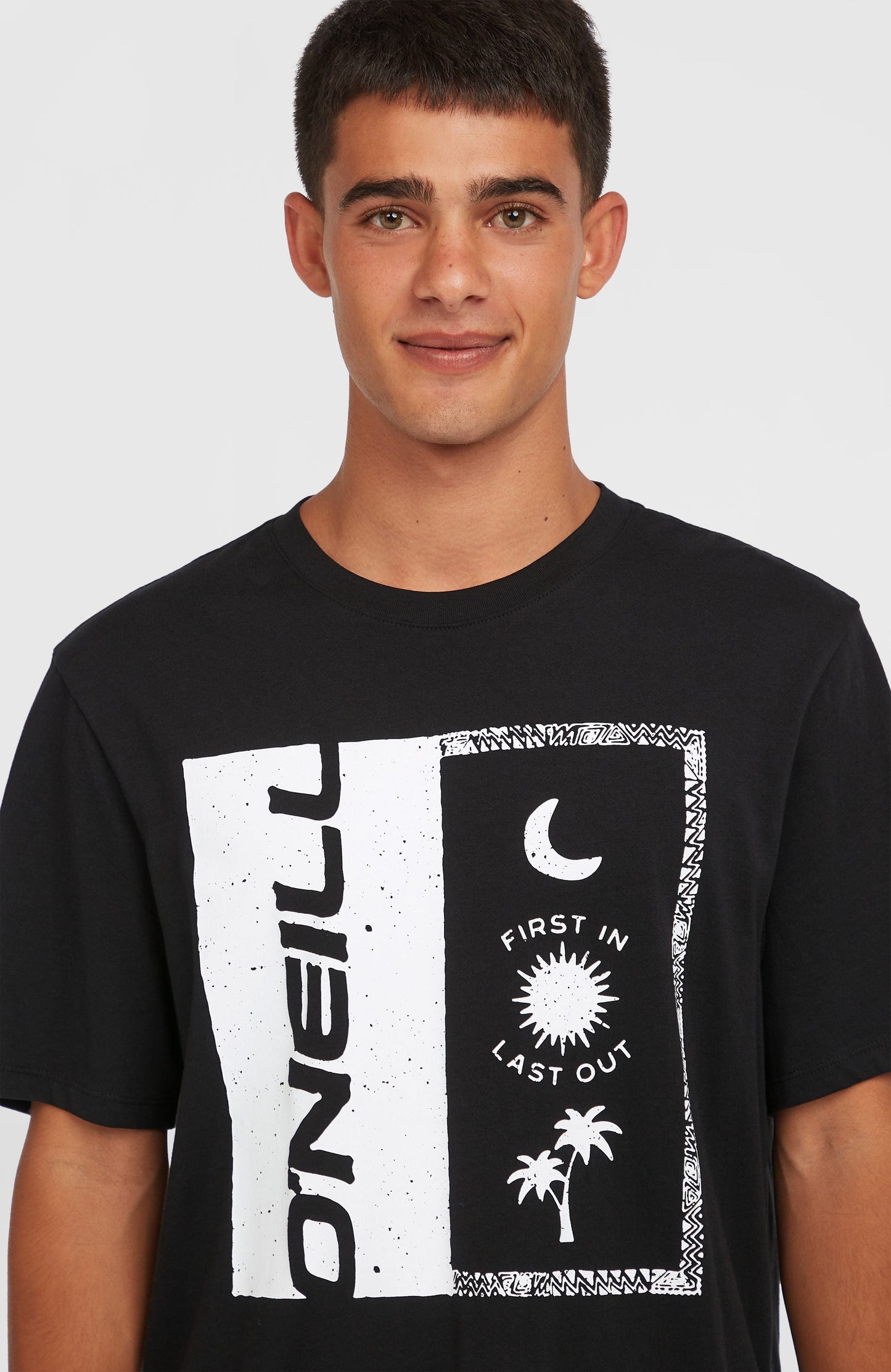 Front Print T-Shirt Men Black Out