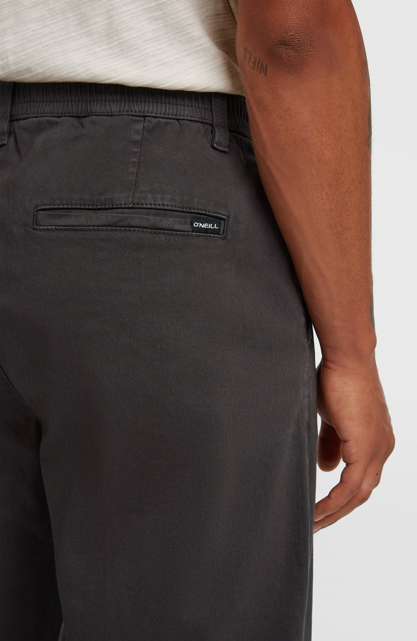 Essentials Chino Pants Men Raven