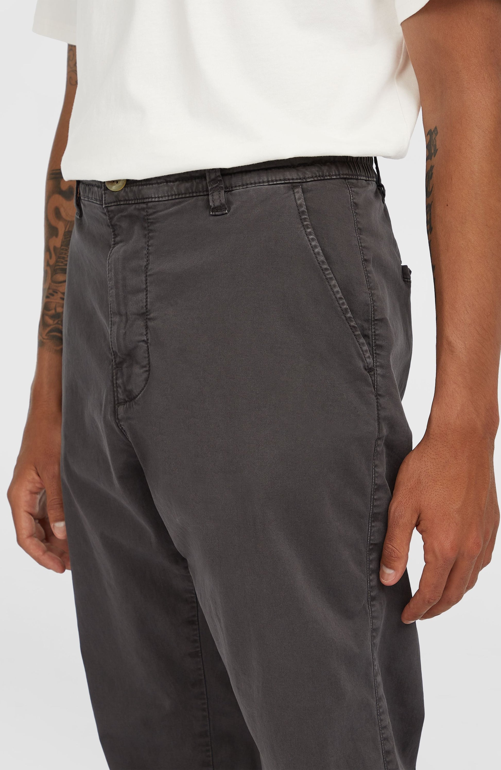 Essentials Chino Pants Men Raven