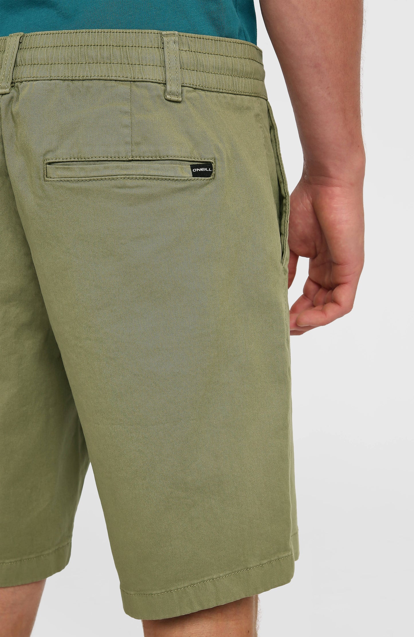 Essentials Chino Shorts Men Avery Fern