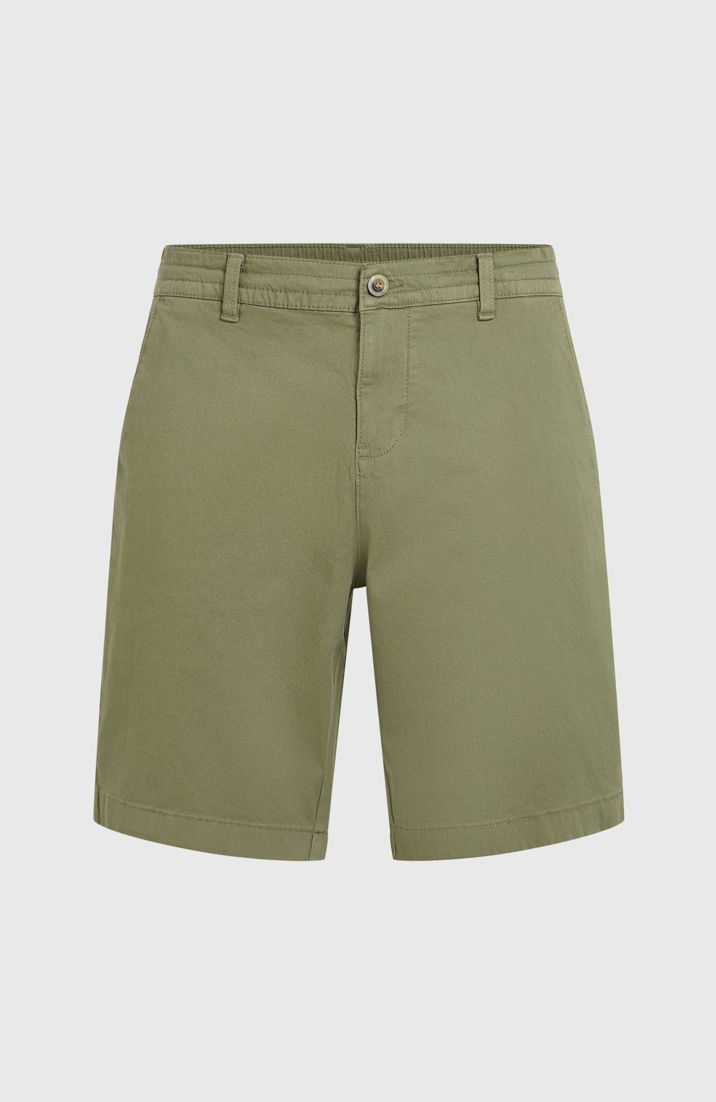 Essentials Chino Shorts Men Avery Fern