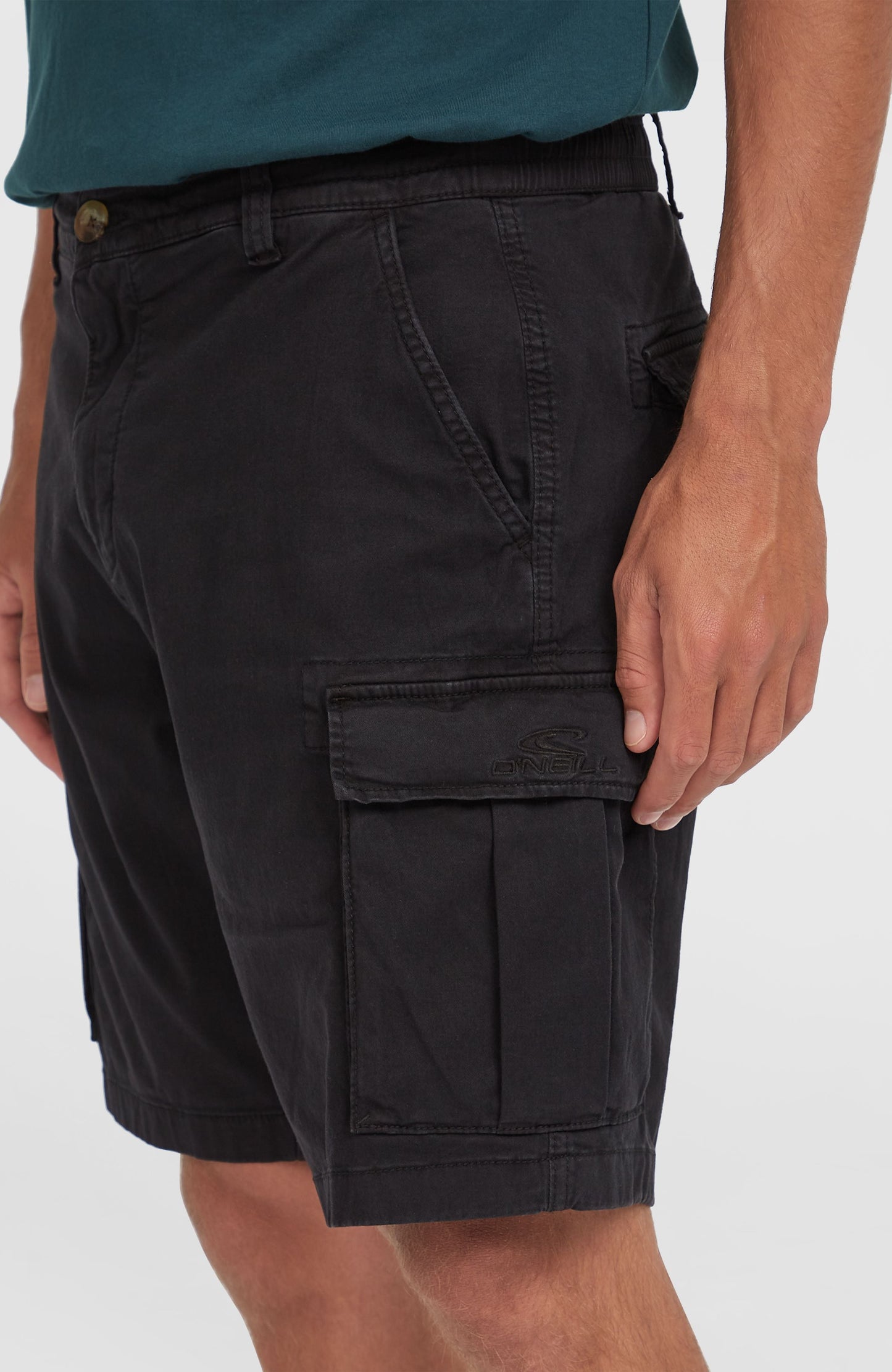 Essentials Cargo Shorts Men Black Out