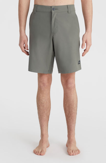 Hybrid Chino Shorts Men Military Green