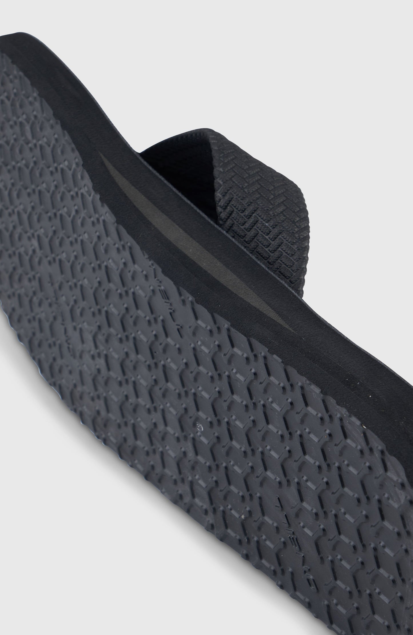 Chad Sandals Men Black Out