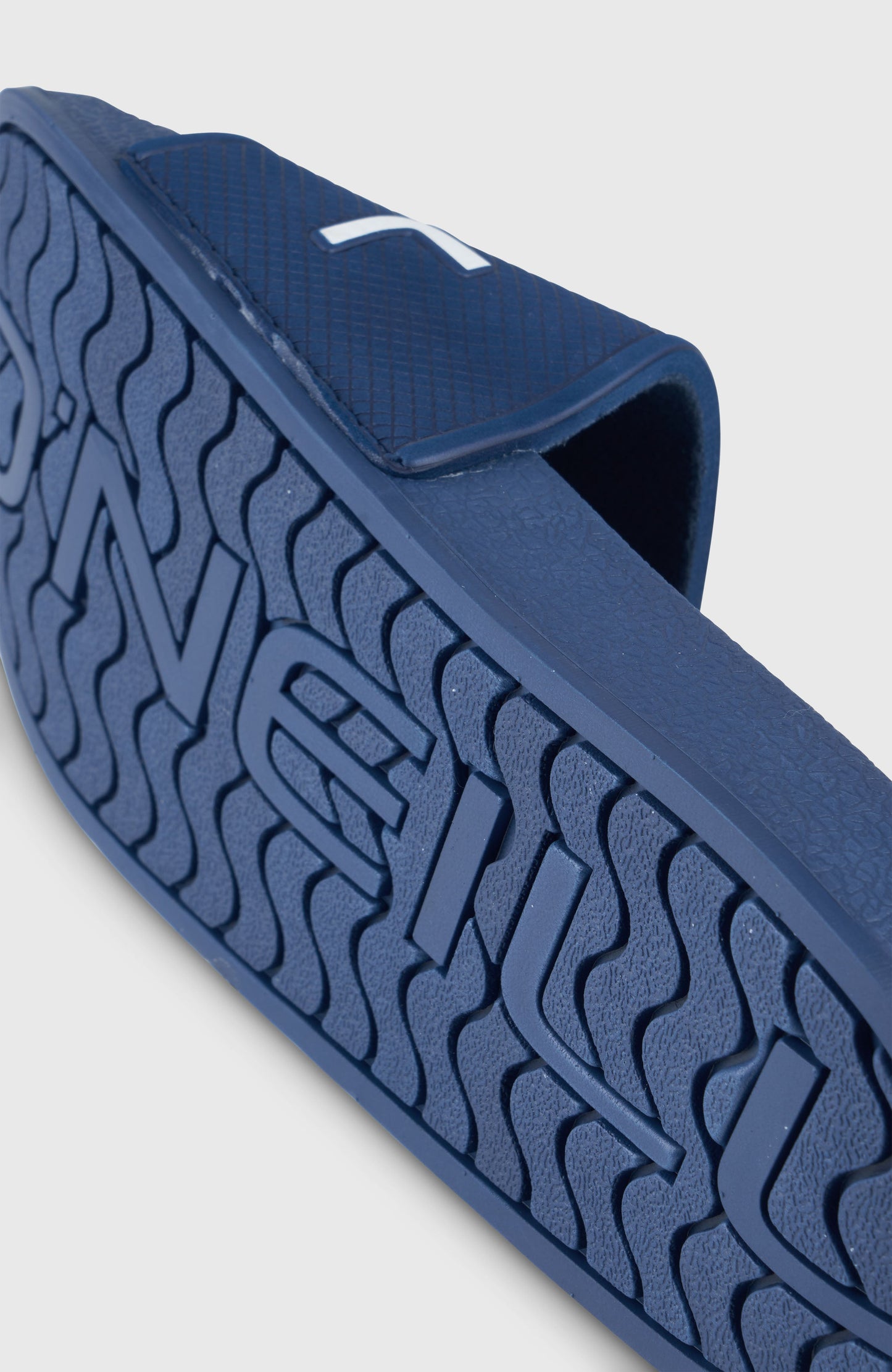Logo Slides Men English Evening