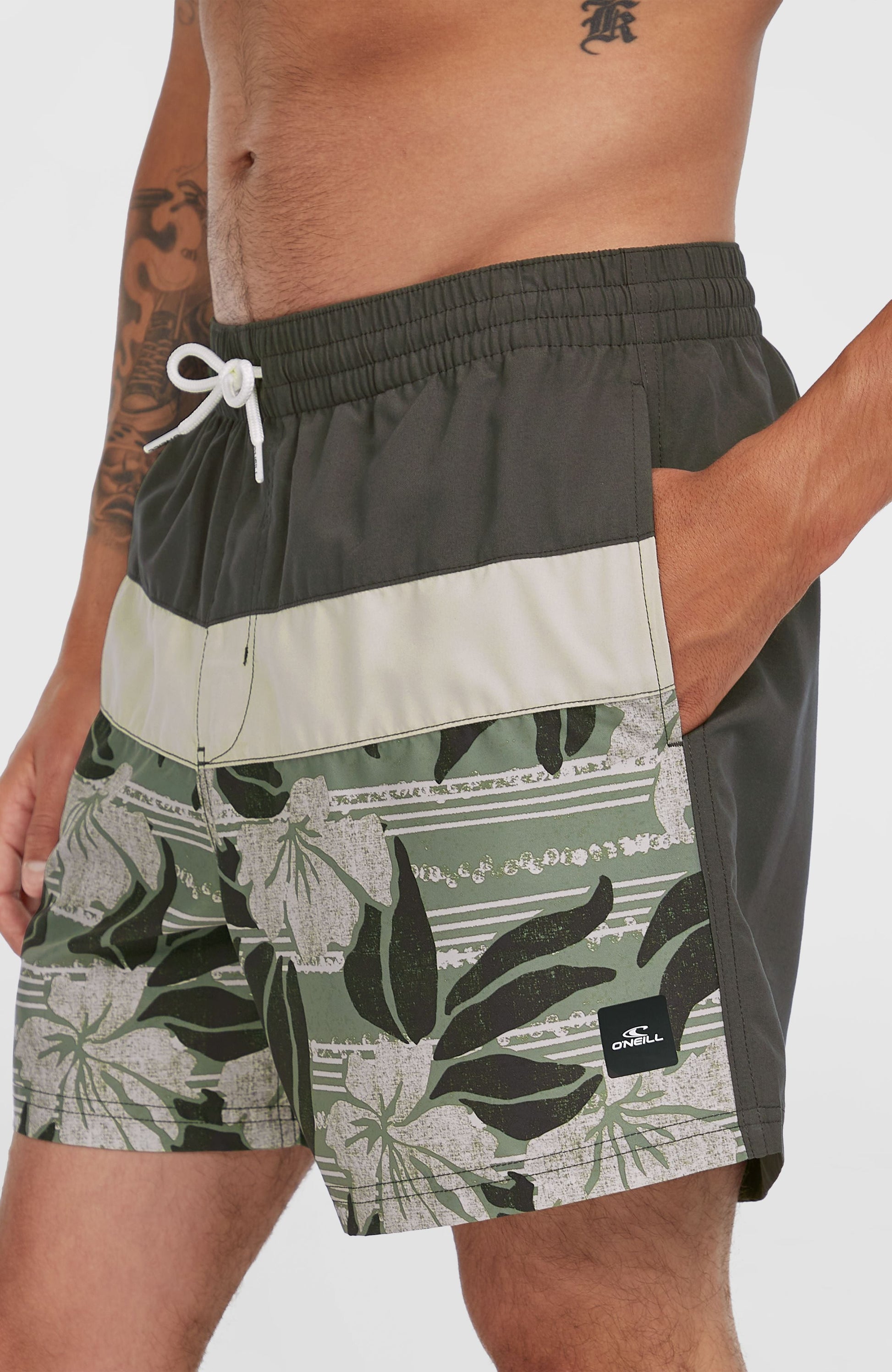 Cali Block 15'' Swim Shorts Men Green Dusty Flower