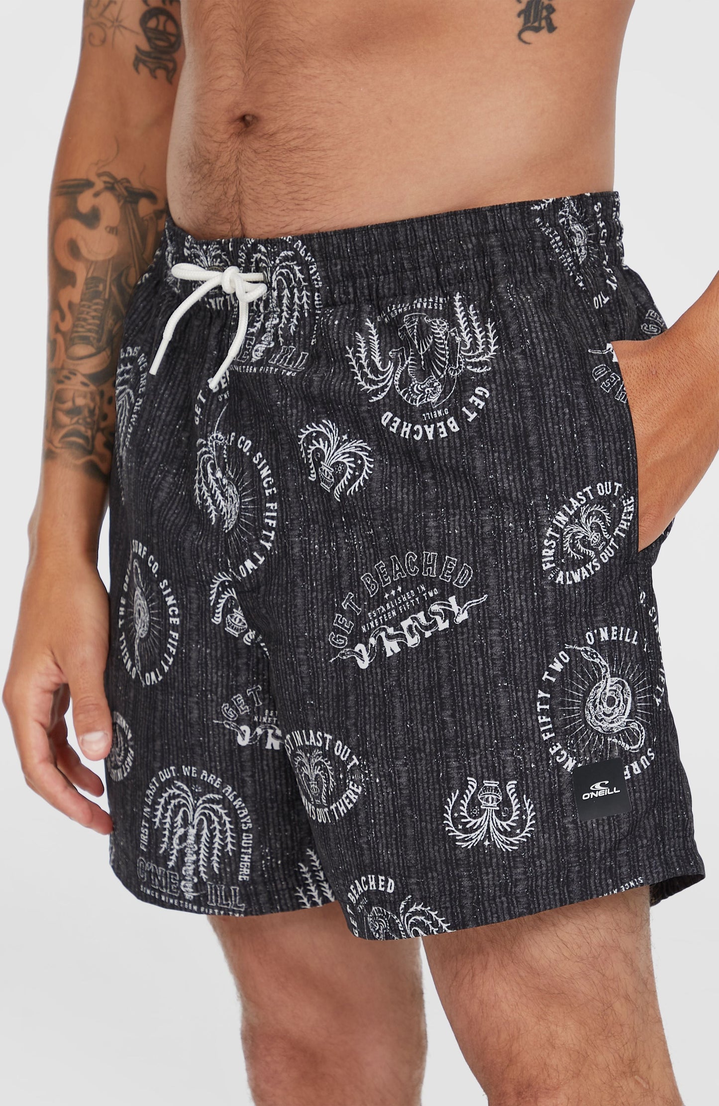 Cali Print 15'' Swim Shorts Men Black Mystical