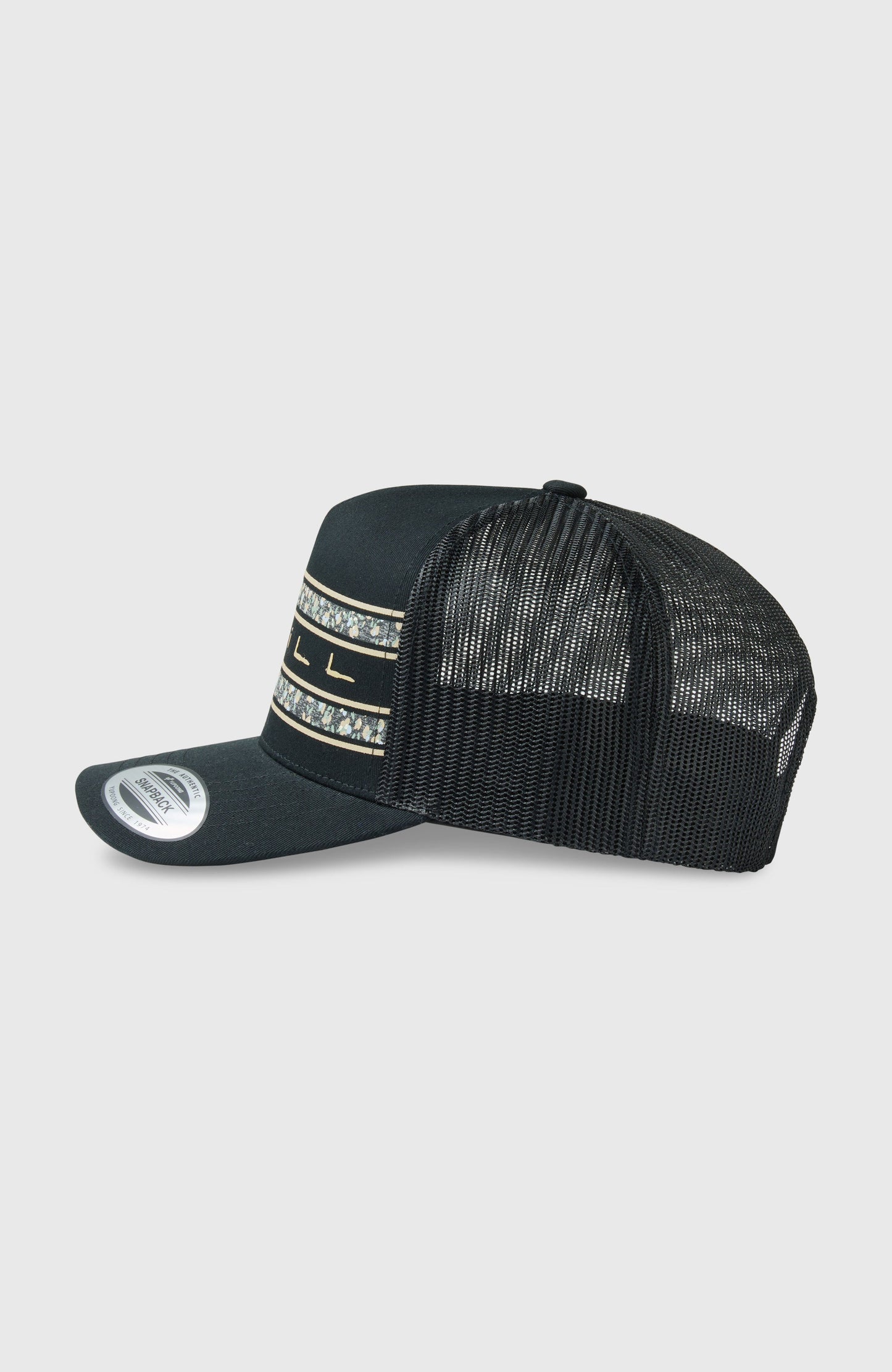 O'Neill Flower Trucker Cap Men Black Out
